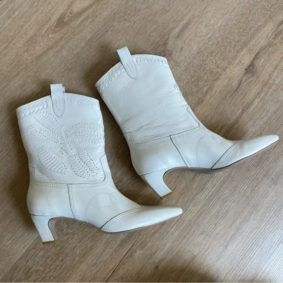 NEW Dolce Vita Tavla Boots Off White Leather - Picture 7 of 9